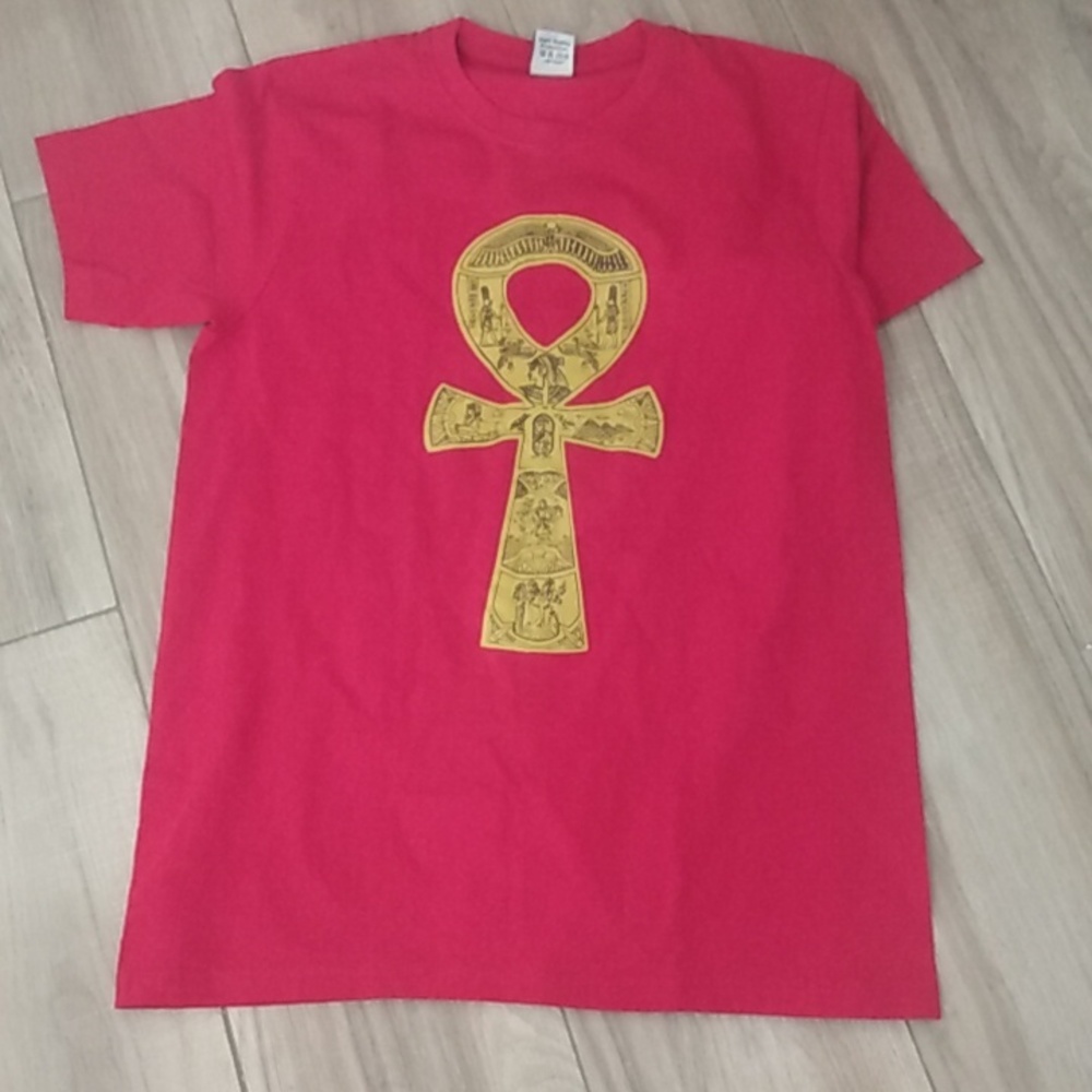 Yosra T shirt with Egyptian symbols